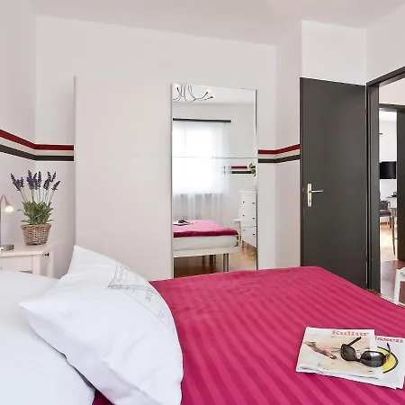 Apartment Junior Suite-12 By Interhome *