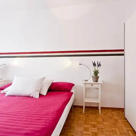 Apartment Junior Suite-12 By Interhome